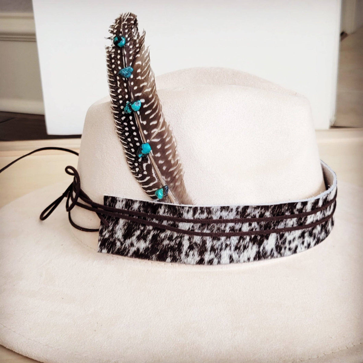 Spotted Turkey Feather Hat Accent w/ Turquoise Stones 954v