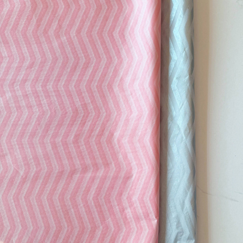 150pc, 28x20" Wavy Zigzag line 17g Wrap Paper Sheet